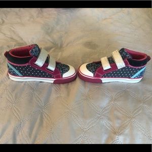 Velcro Tennis Shoes - never worn